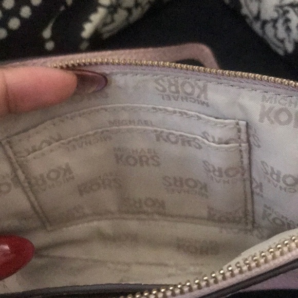 PRELOVED pink Michael kors wristlet - Picture 7 of 8